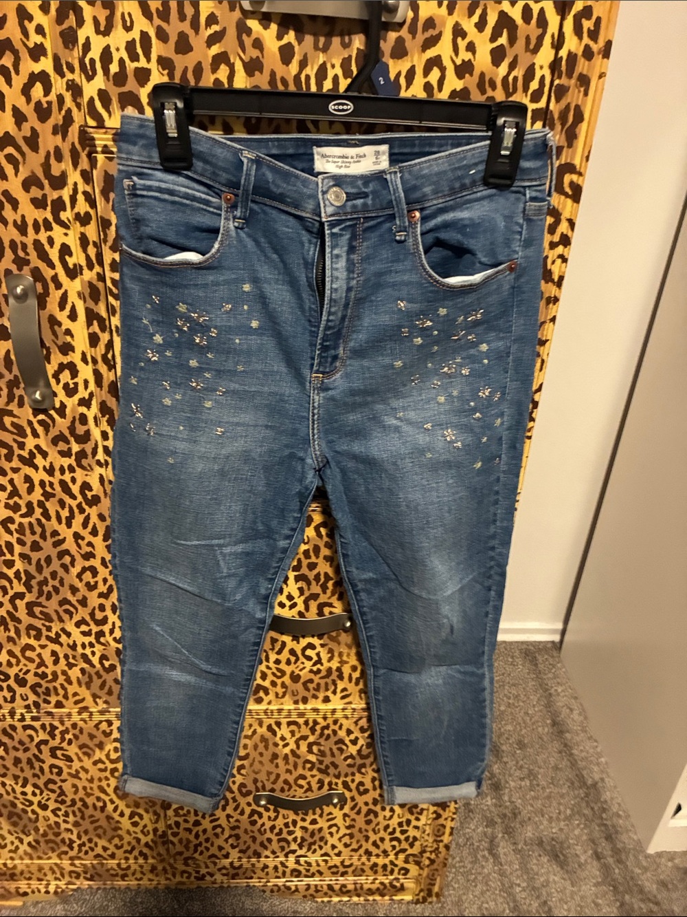 Abercrombie & Fitch Women's Blue Cropped Jeans with Silver Star Studs